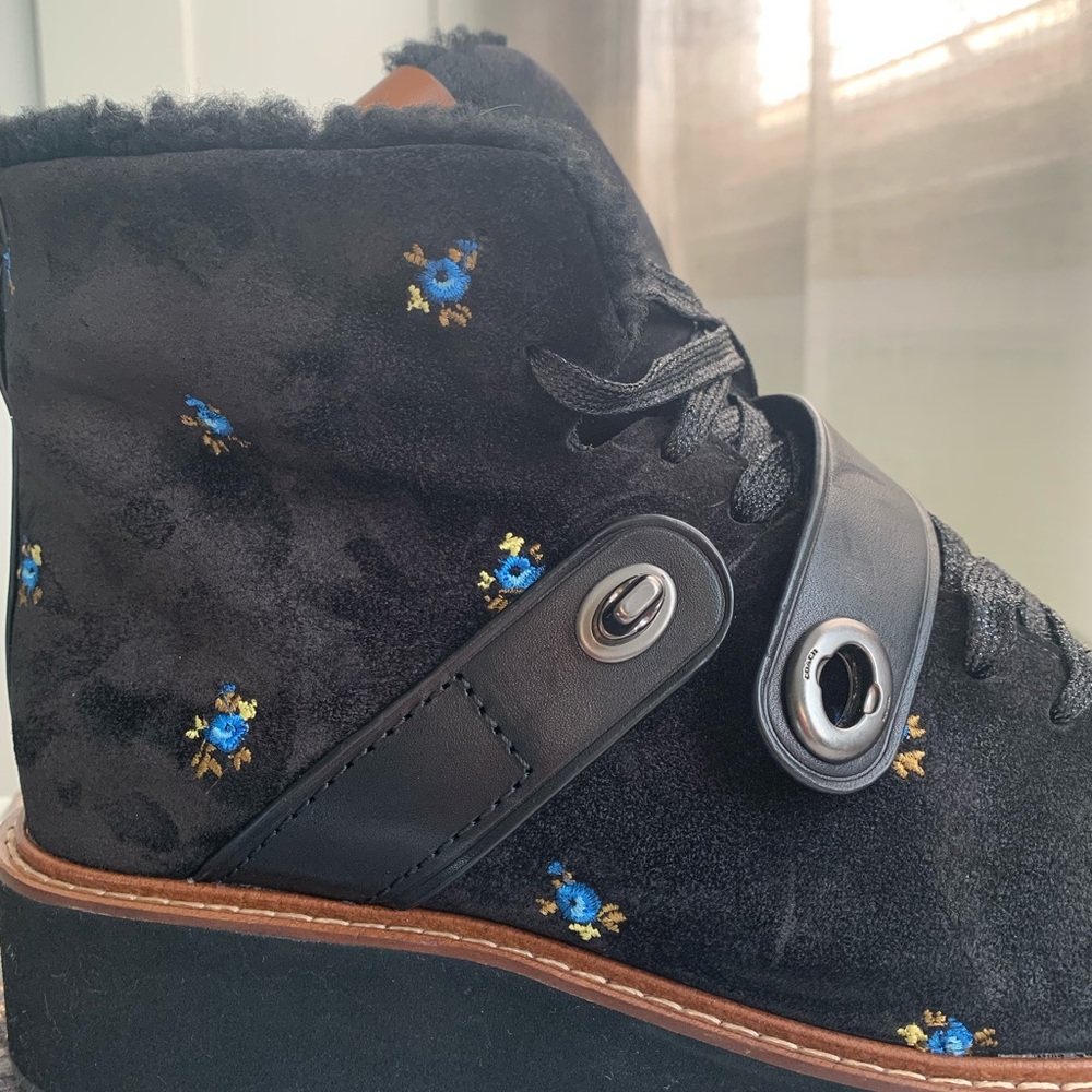 Coach urban/hiker leather boots